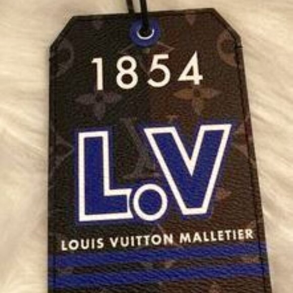 Monogram Outdoor 1854 tag from the Kim Jones 2017 collection.  Iso - Picture 1 of 1